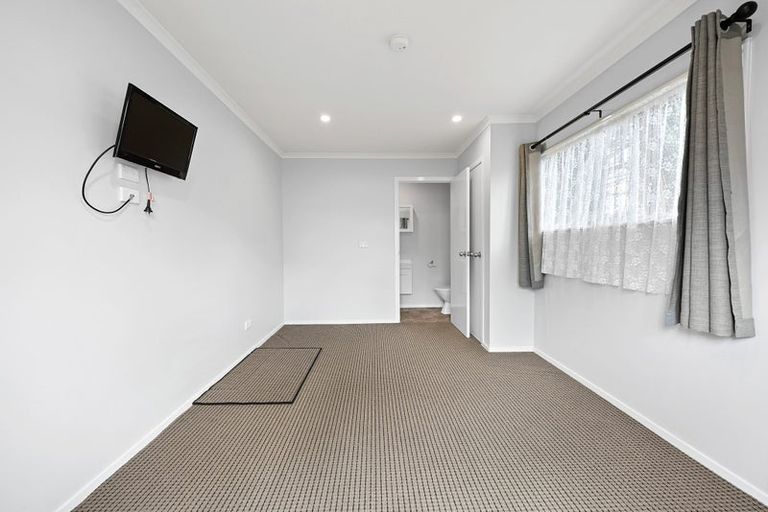 Photo of property in 11 Garland Drive, St Andrews, Hamilton, 3200
