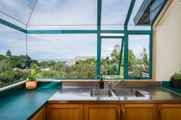 Photo of property in 5 Douglas Street, Okitu, Gisborne, 4010