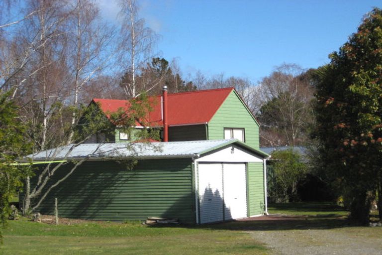 Photo of property in 64 Kinloch Road, Kinloch, Taupo, 3377