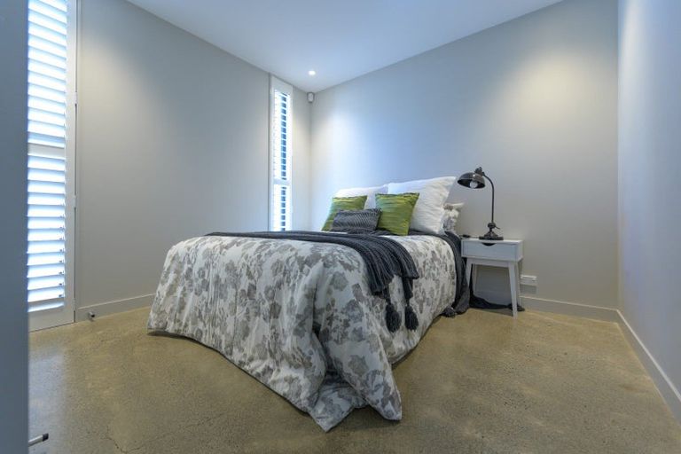 Photo of property in 6/8 Sussex Street, Nelson, 7010