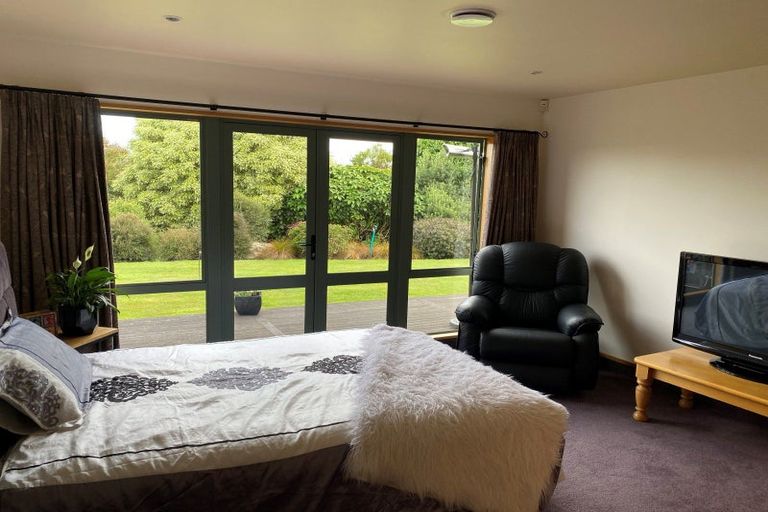 Photo of property in 12 Grove Avenue, Weston, Oamaru, 9401