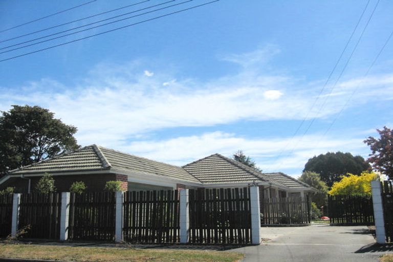 Photo of property in 56 Vivian Street, Burwood, Christchurch, 8083