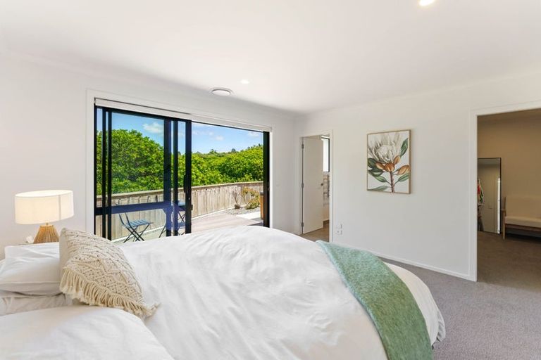 Photo of property in 5 Morepork Drive, Waikanae, 5036