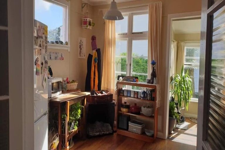 Photo of property in 12 Herald Street, Berhampore, Wellington, 6023