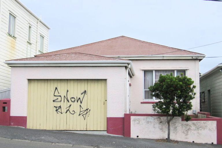 Photo of property in 230 Rintoul Street, Berhampore, Wellington, 6023