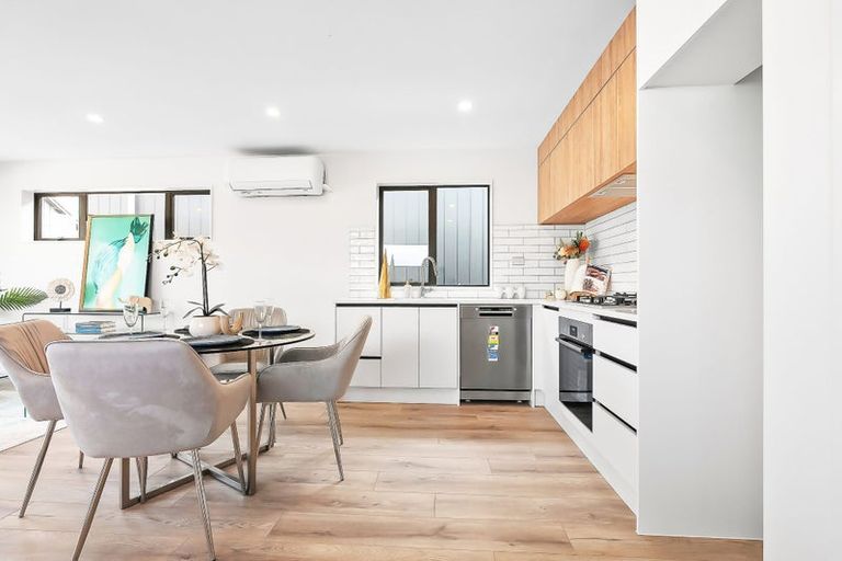 Photo of property in 10d Starling Place, Ranui, Auckland, 0612