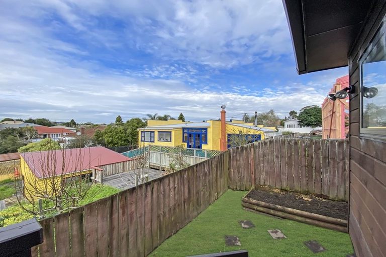 Photo of property in 3/260 Meola Road, Point Chevalier, Auckland, 1022