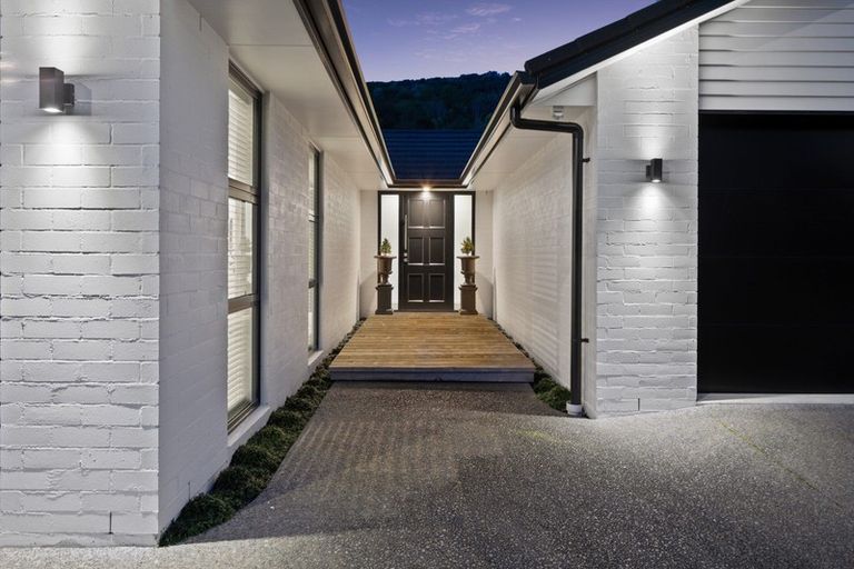 Photo of property in 285 Lakes Boulevard, Pyes Pa, Tauranga, 3112