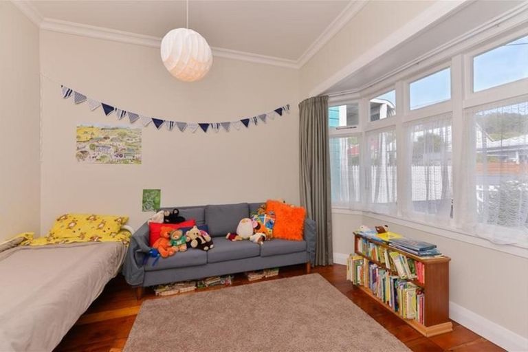 Photo of property in 11 Harper Street, Newtown, Wellington, 6021