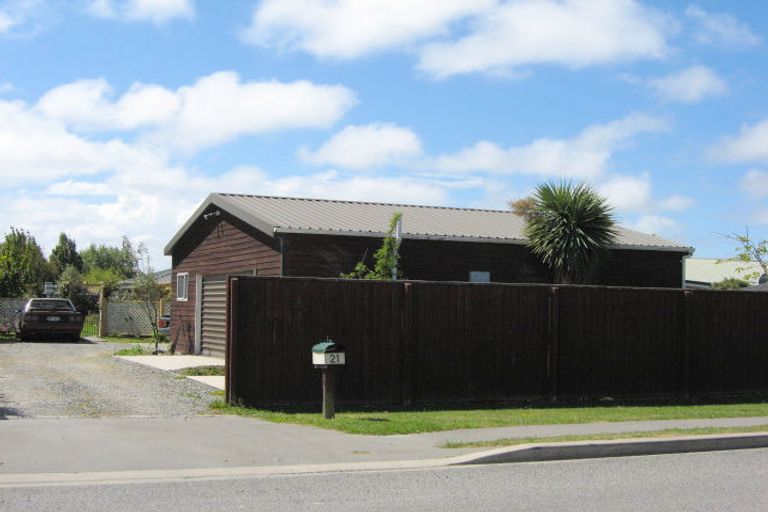 Photo of property in 21 Coronation Street, Rangiora, 7400