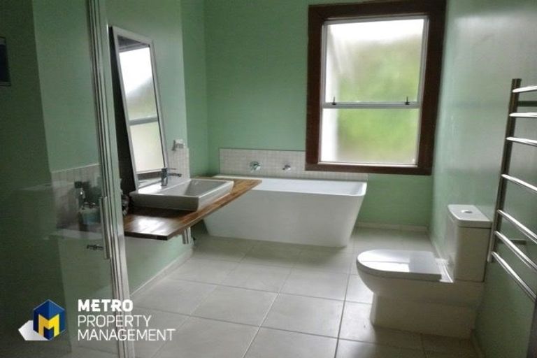 Photo of property in 8a Bruce Street, Roslyn, Dunedin, 9011