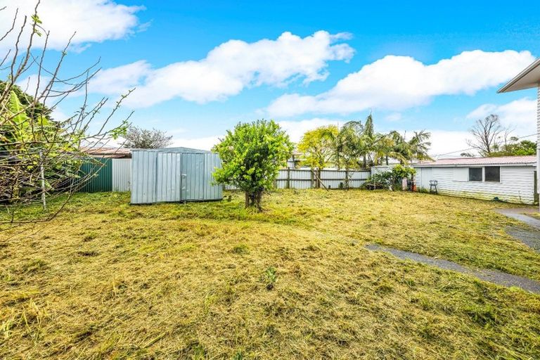 Photo of property in 11 Tomlin Place, Mangere East, Auckland, 2024