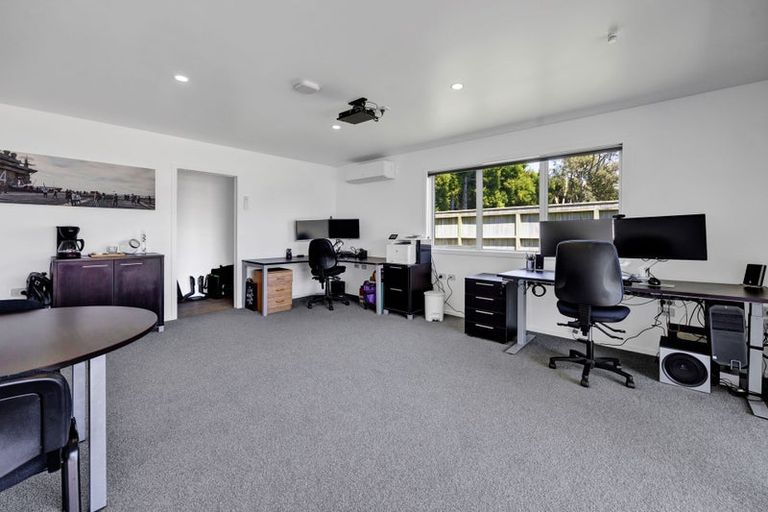 Photo of property in 7 Pukatea Street, Inglewood, 4330