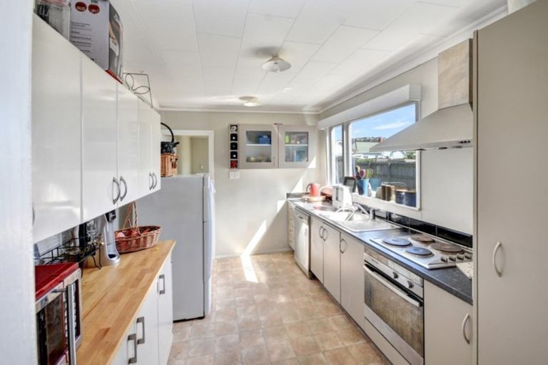 Photo of property in 70 Loyalty Street, Forbury, Dunedin, 9012