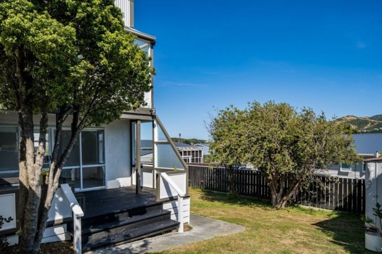 Photo of property in 16 Witham Street, Island Bay, Wellington, 6023