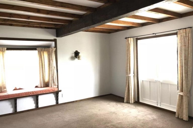 Photo of property in 15a Roland Road, Greenhithe, Auckland, 0632