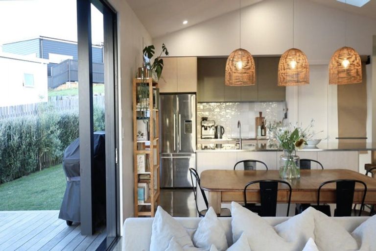 Photo of property in 13 Rangitahi Road, Raglan, 3225