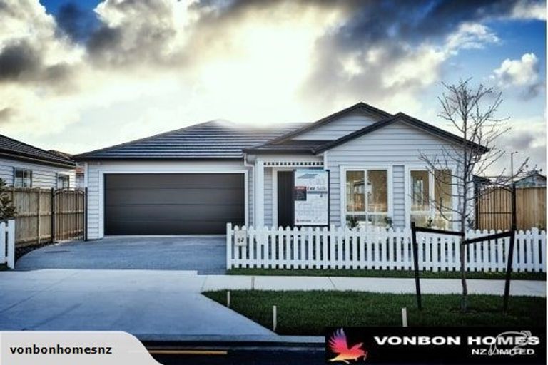 Photo of property in 52 Schoolside Road, Kumeu, 0810