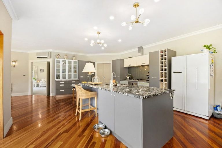Photo of property in 251 Whitehills Road, Waitoki, 0994