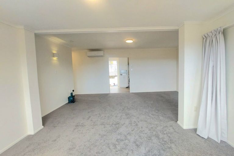 Photo of property in 2/24 Upland Street, Brookfield, Tauranga, 3110