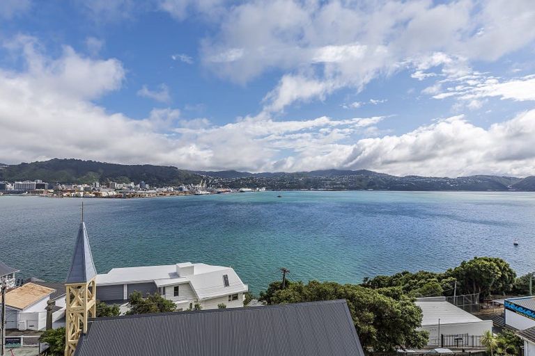 Photo of property in Gateway Apartments, 19 Maida Vale Road, Roseneath, Wellington, 6011