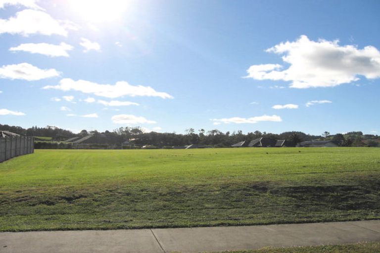 Photo of property in 6 Halyard Loop, Haruru, 0204