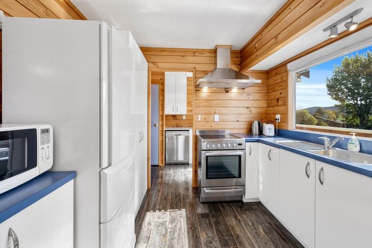 Photo of property in 26 Angela Place, Kinloch, Taupo, 3377