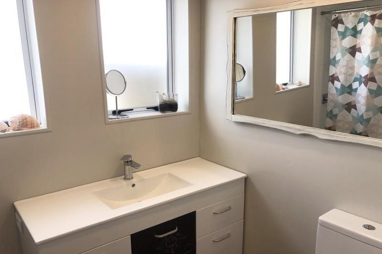 Photo of property in 52 Vardon Road, St Andrews, Hamilton, 3200