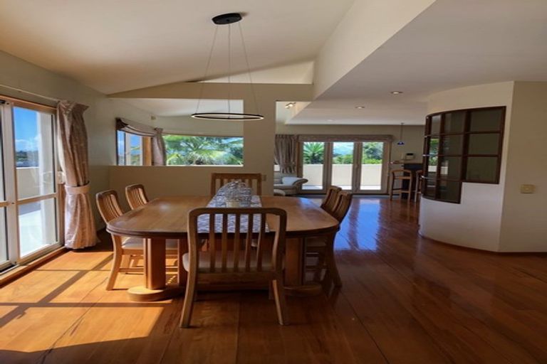 Photo of property in 4 Adelie Place, Murrays Bay, Auckland, 0630