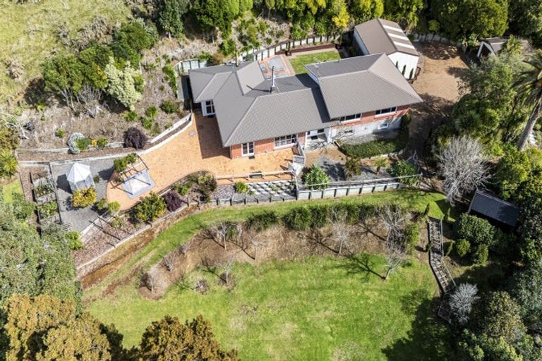 Photo of property in 11 Orite Drive, Mangorei, New Plymouth, 4371