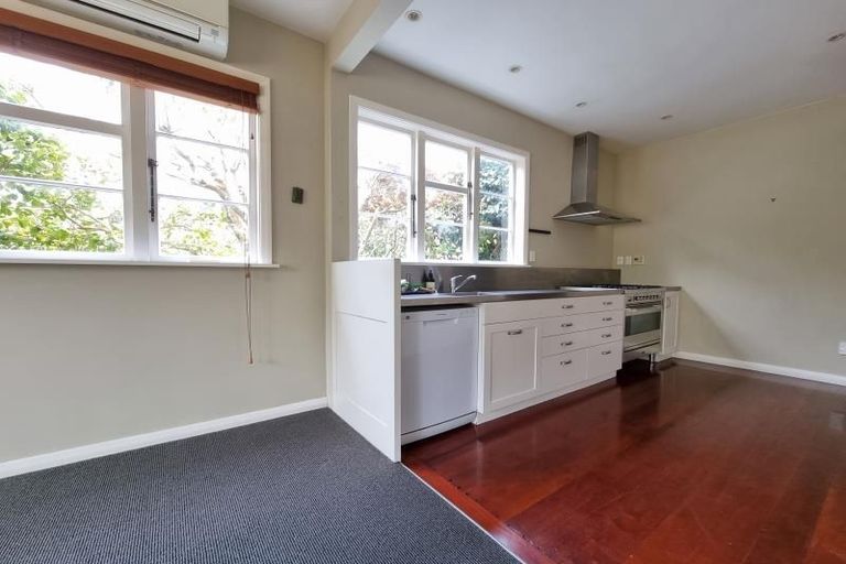 Photo of property in 68 Cashmere Avenue, Khandallah, Wellington, 6035