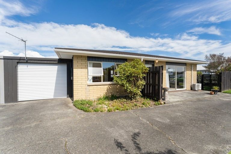 Photo of property in 126a Hillcrest Road, Raumati Beach, Paraparaumu, 5032