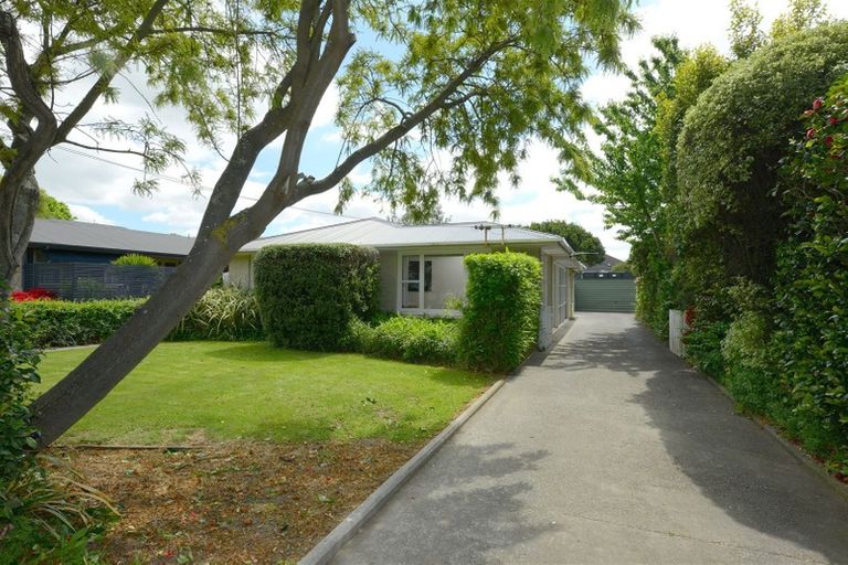 Photo of property in 11 Roydvale Avenue, Burnside, Christchurch, 8042