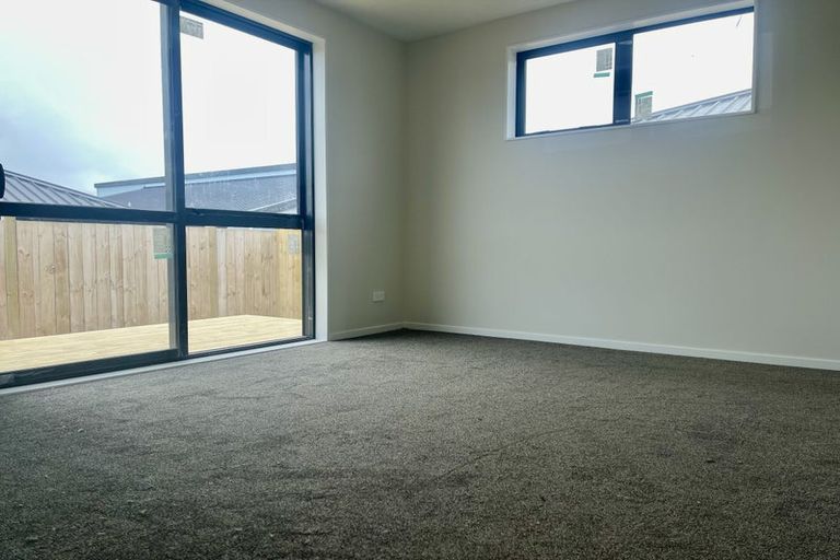 Photo of property in 21 Cronshaw Road, Karaka, 2113