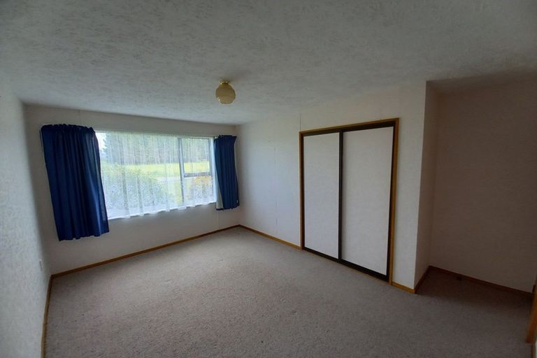 Photo of property in 66 Clifden Highway, Tuatapere, 9691