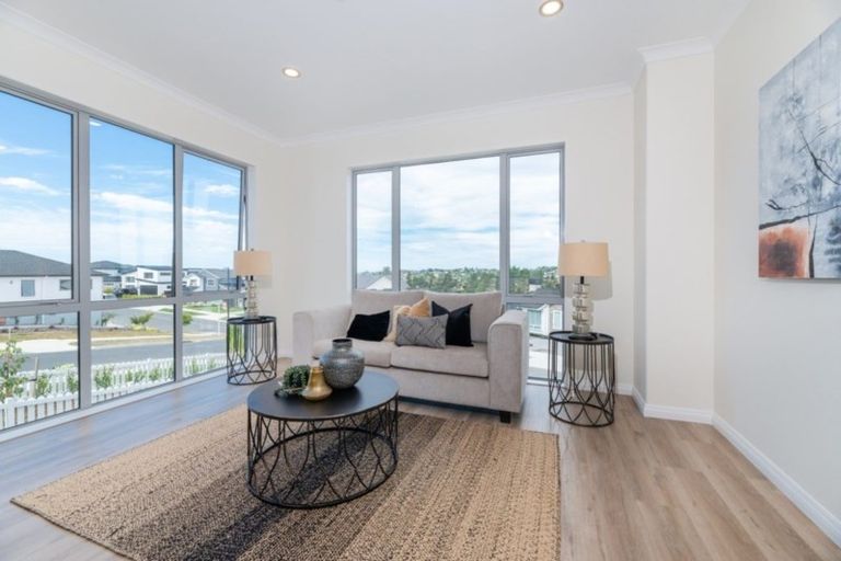 Photo of property in 22 Pommes Way, Silverdale, 0932