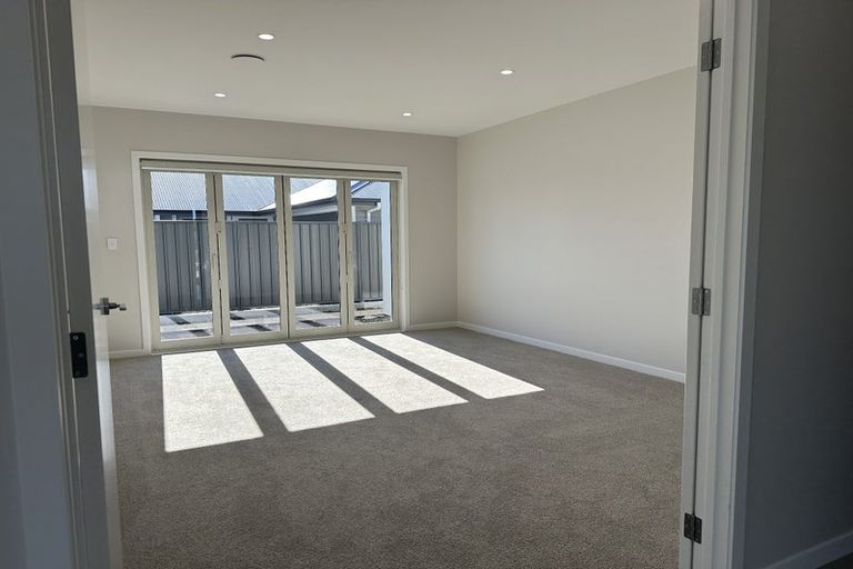 Photo of property in 10 George Yee Place, Taradale, Napier, 4112