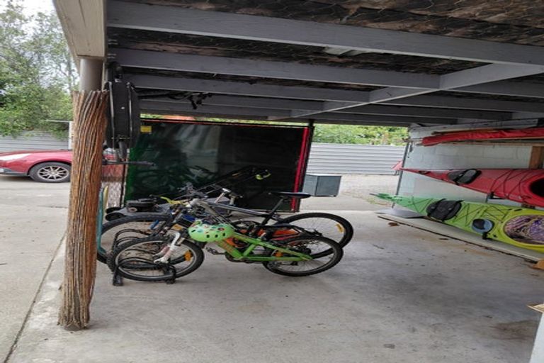 Photo of property in 11 Somerville Lane, Brightwater, 7022