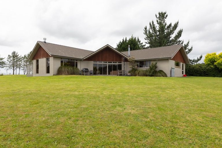 Photo of property in 865 Reid Line East, Bunnythorpe, Palmerston North, 4481
