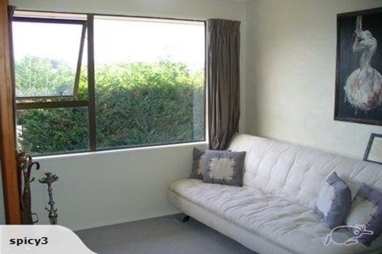 Photo of property in 1/35 D'oyly Drive, Stanmore Bay, Whangaparaoa, 0932