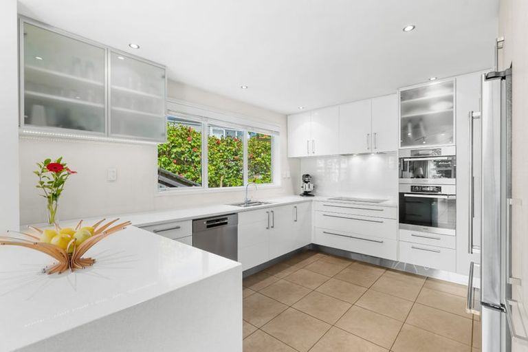 Photo of property in 10 Powell Crescent, Ilam, Christchurch, 8041