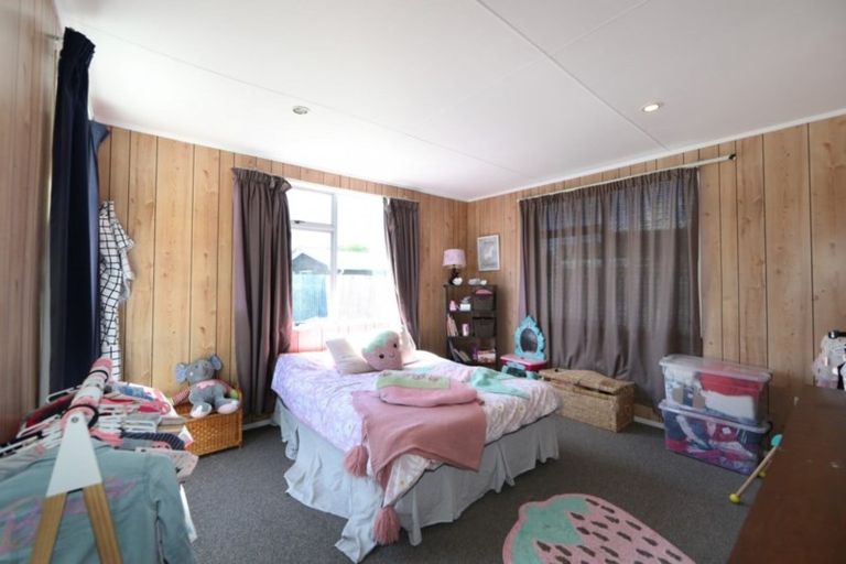 Photo of property in 9 Currie Street, Greenmeadows, Napier, 4112