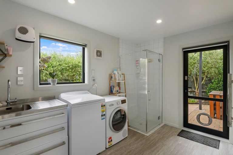 Photo of property in 3/48 Mcfaddens Road, St Albans, Christchurch, 8052