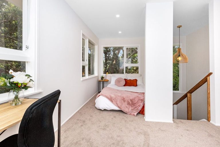 Photo of property in 67 Renown Road, Raumati South, Paraparaumu, 5032