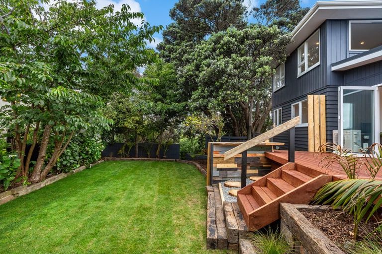 Photo of property in 67 Renown Road, Raumati South, Paraparaumu, 5032