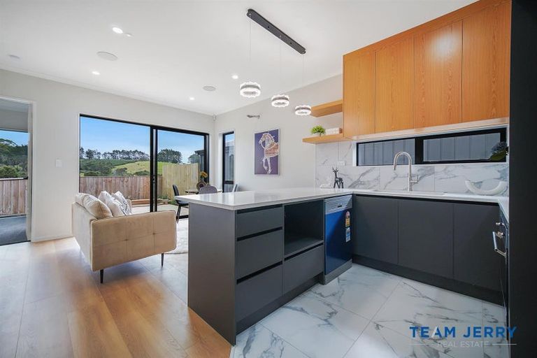 Photo of property in 71 Puwha Street, Massey, Auckland, 0614