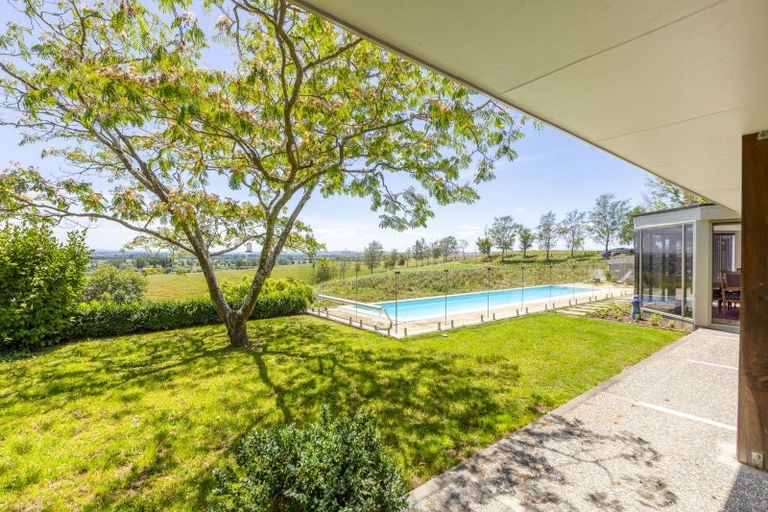 Photo of property in 15a Maharakeke Road, Waipukurau, 4281