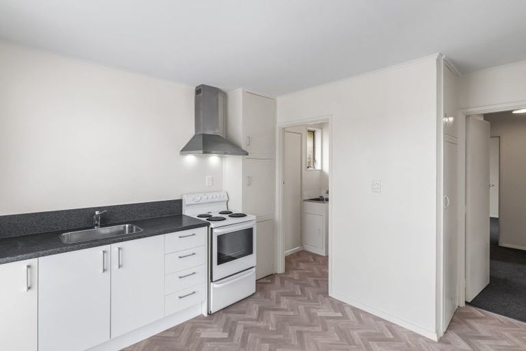 Photo of property in 2/17 Blakehall Place, Spreydon, Christchurch, 8024