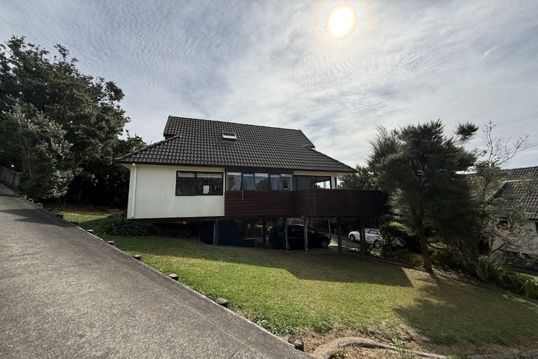 Photo of property in 1/194 Whangaparaoa Road, Red Beach, 0932