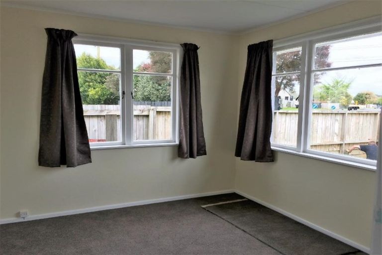 Photo of property in 39 Tuhikaramea Road, Dinsdale, Hamilton, 3204